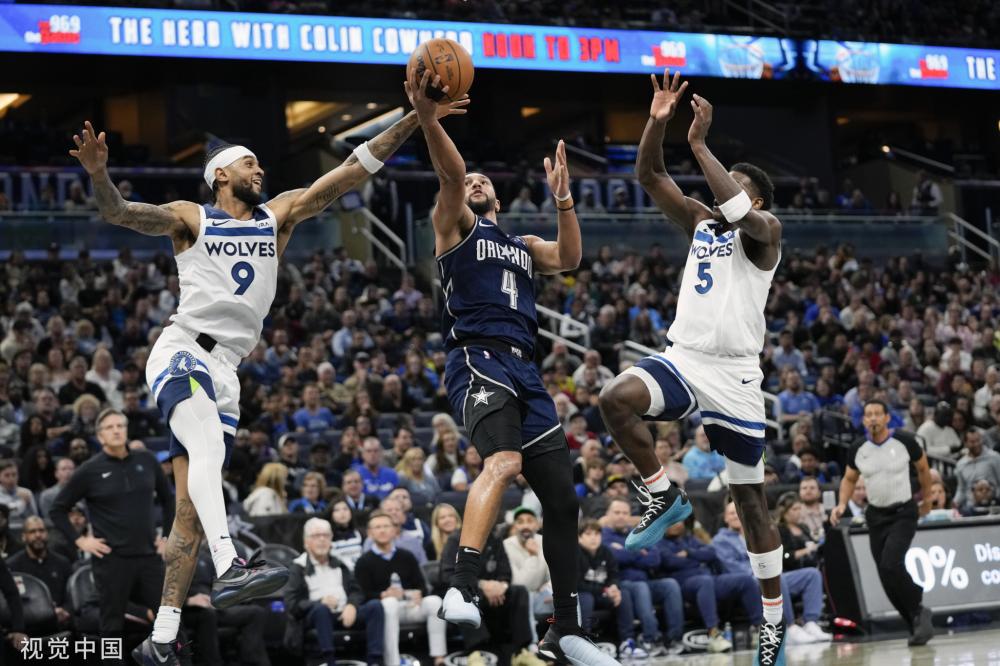 一个团队的 一个团队的