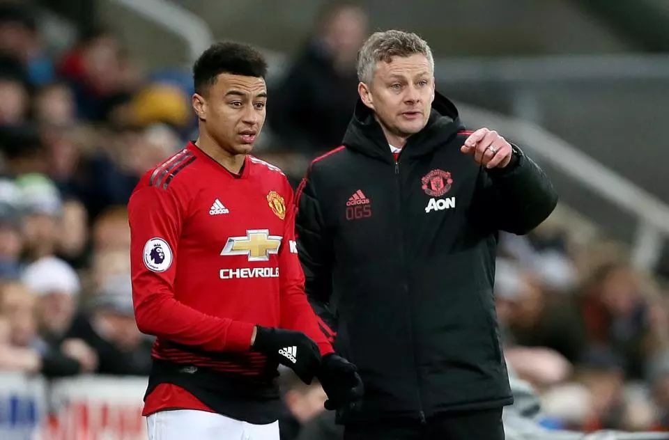 尽管陷入一 尽管陷入一